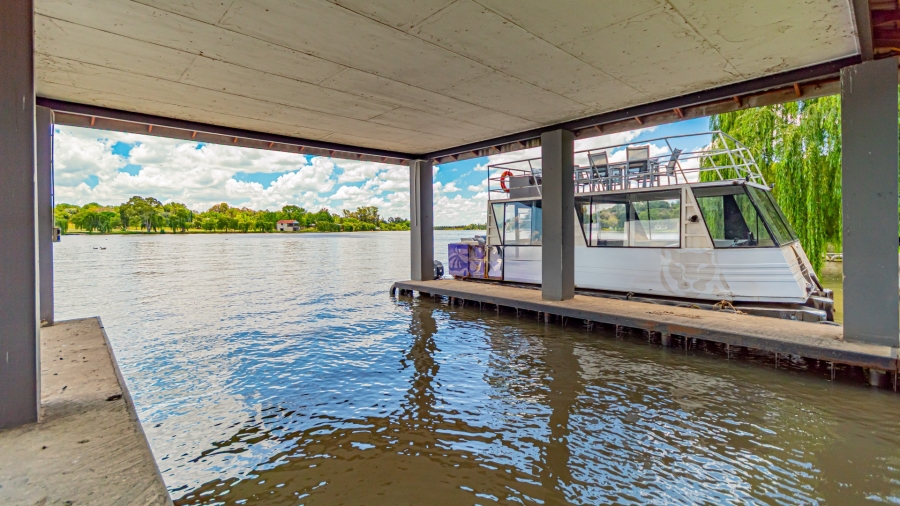 12 Bedroom Property for Sale in Marlbank Gauteng