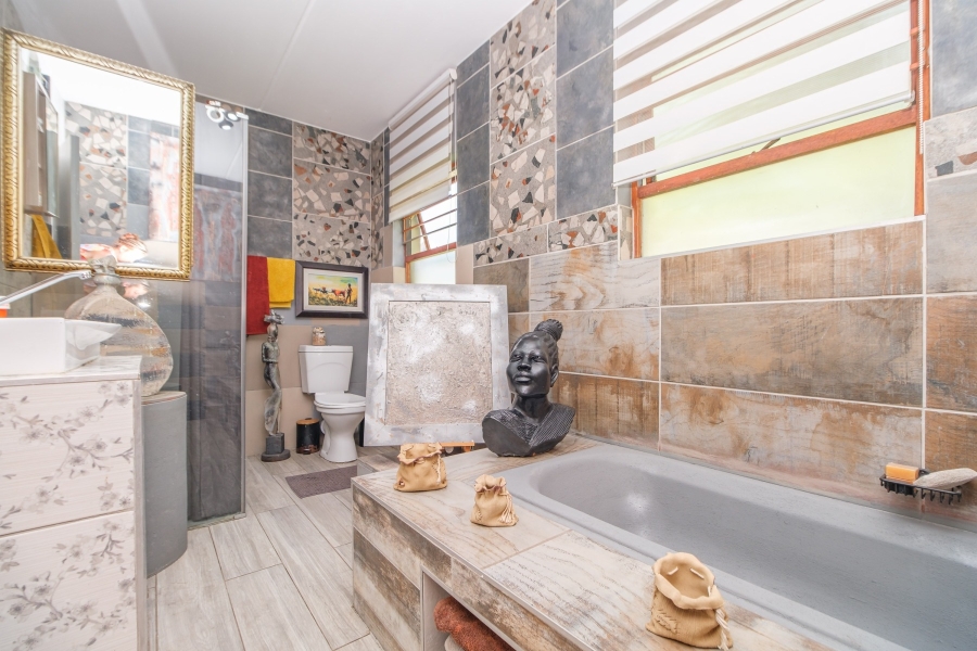 4 Bedroom Property for Sale in Sharonlea Gauteng