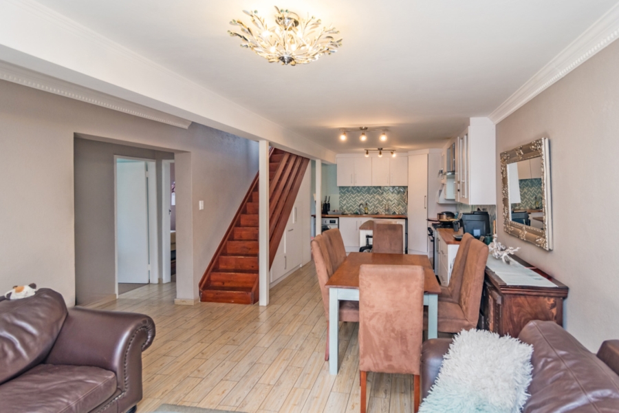 4 Bedroom Property for Sale in Allens Nek Gauteng