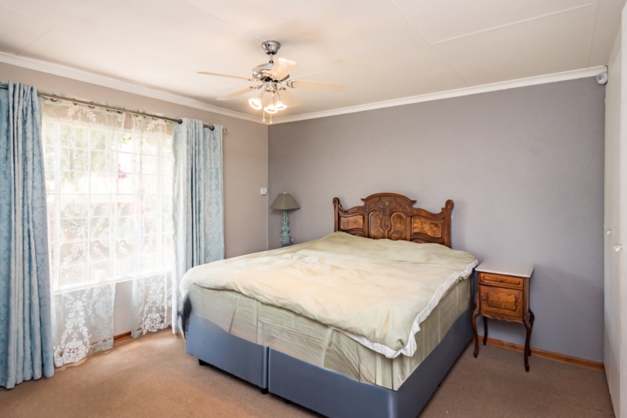 4 Bedroom Property for Sale in Allens Nek Gauteng