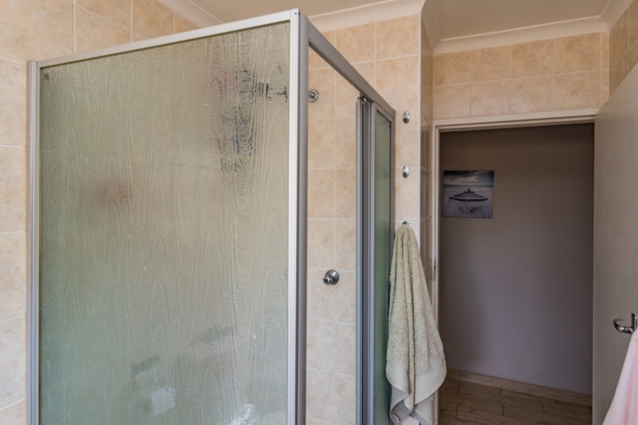 4 Bedroom Property for Sale in Allens Nek Gauteng