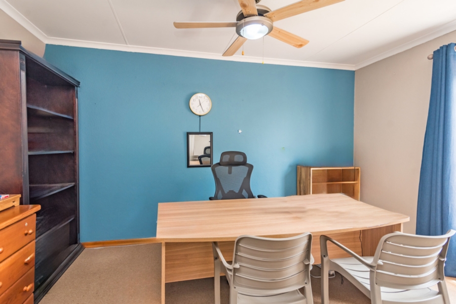 4 Bedroom Property for Sale in Allens Nek Gauteng