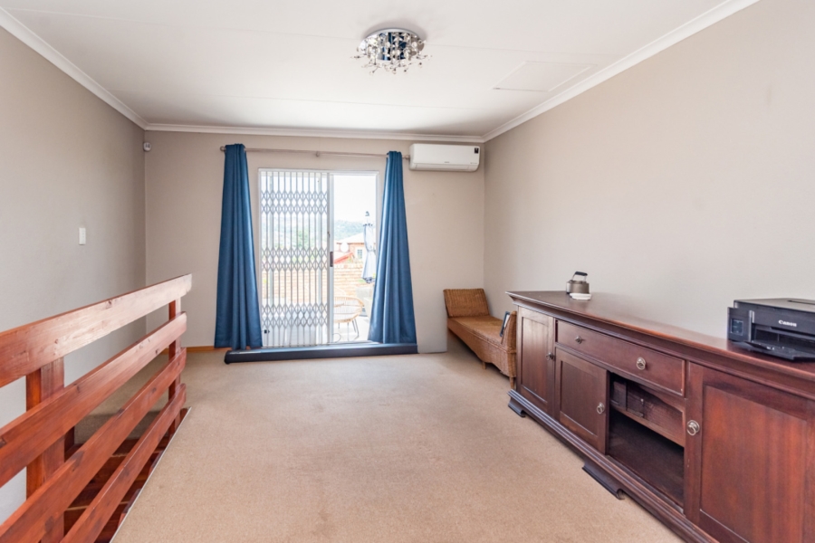 4 Bedroom Property for Sale in Allens Nek Gauteng