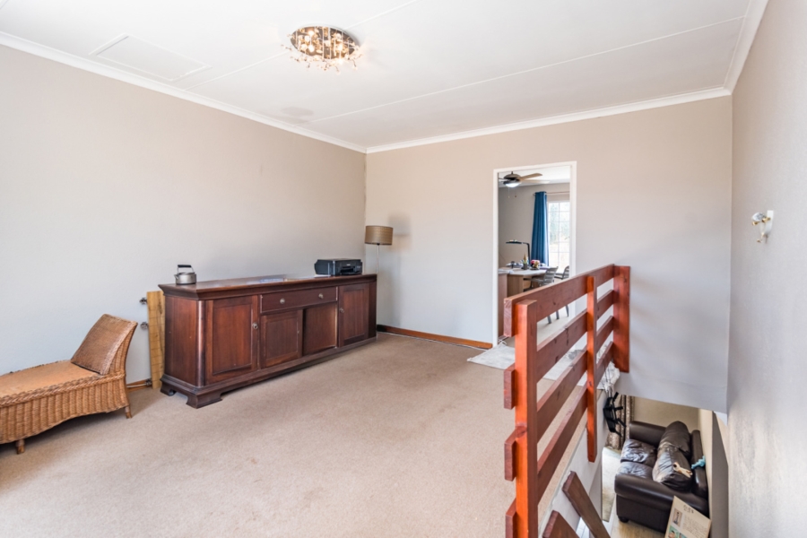 4 Bedroom Property for Sale in Allens Nek Gauteng