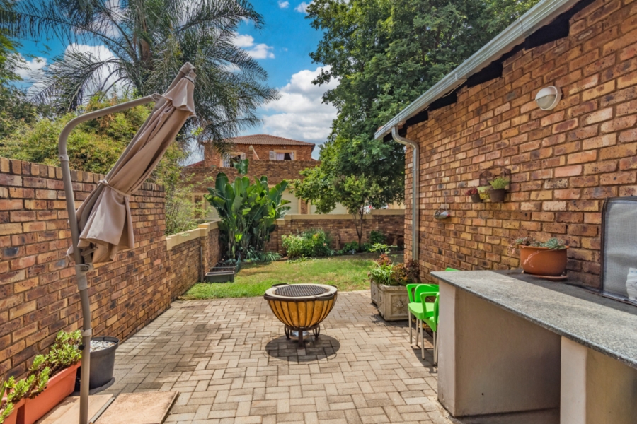 4 Bedroom Property for Sale in Allens Nek Gauteng