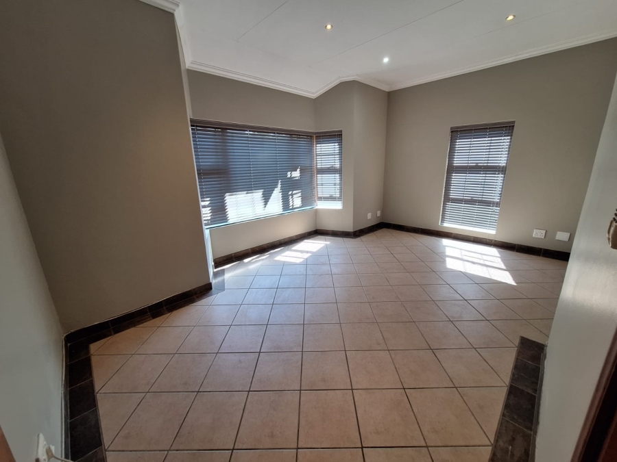 To Let 3 Bedroom Property for Rent in Montana Gauteng