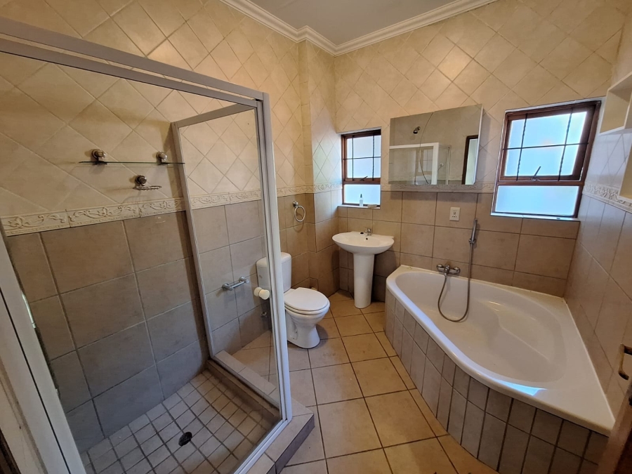 To Let 3 Bedroom Property for Rent in Montana Gauteng