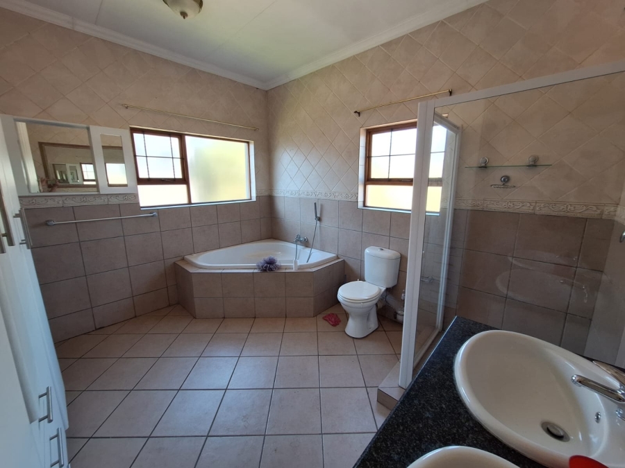 To Let 3 Bedroom Property for Rent in Montana Gauteng