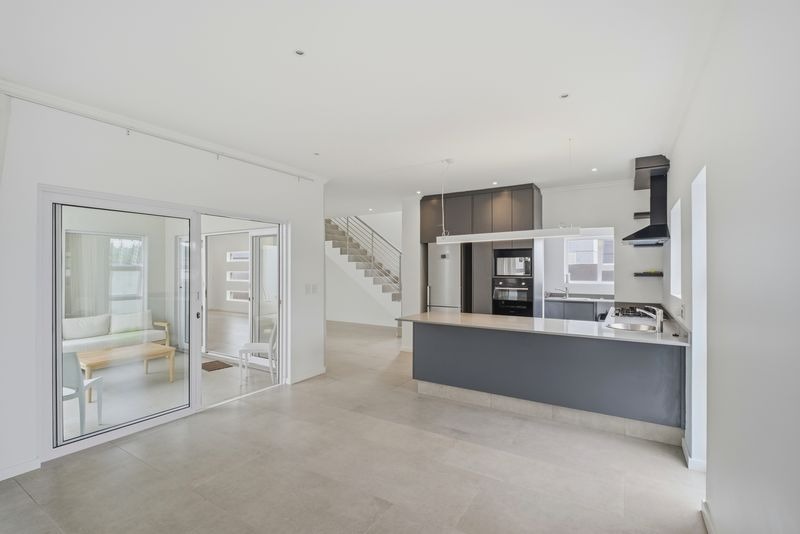 3 Bedroom Property for Sale in Bryanston Gauteng