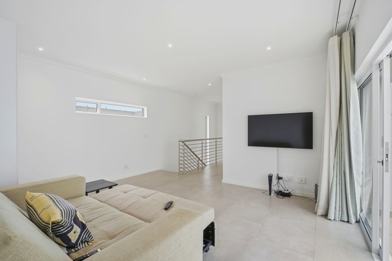 3 Bedroom Property for Sale in Bryanston Gauteng