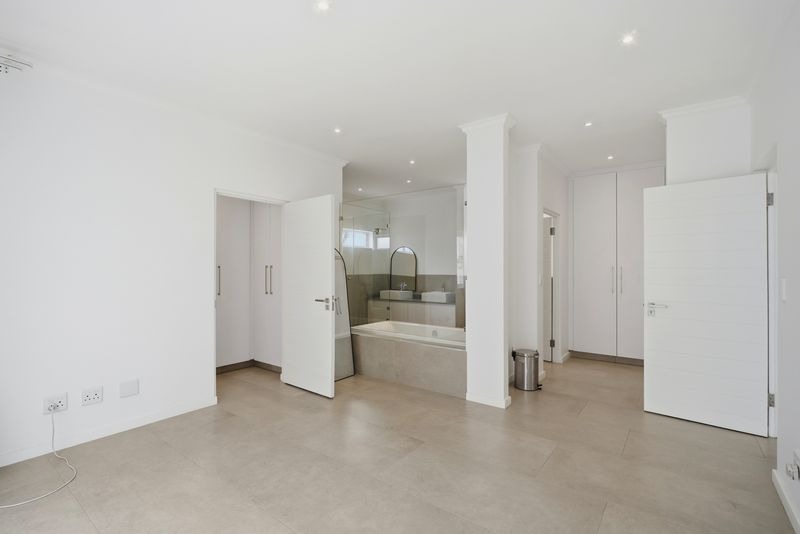 3 Bedroom Property for Sale in Bryanston Gauteng