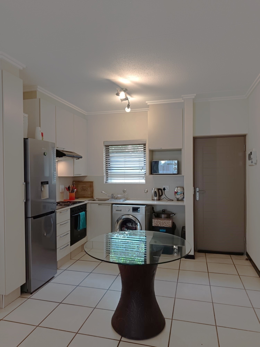 1 Bedroom Property for Sale in Bryanston Gauteng
