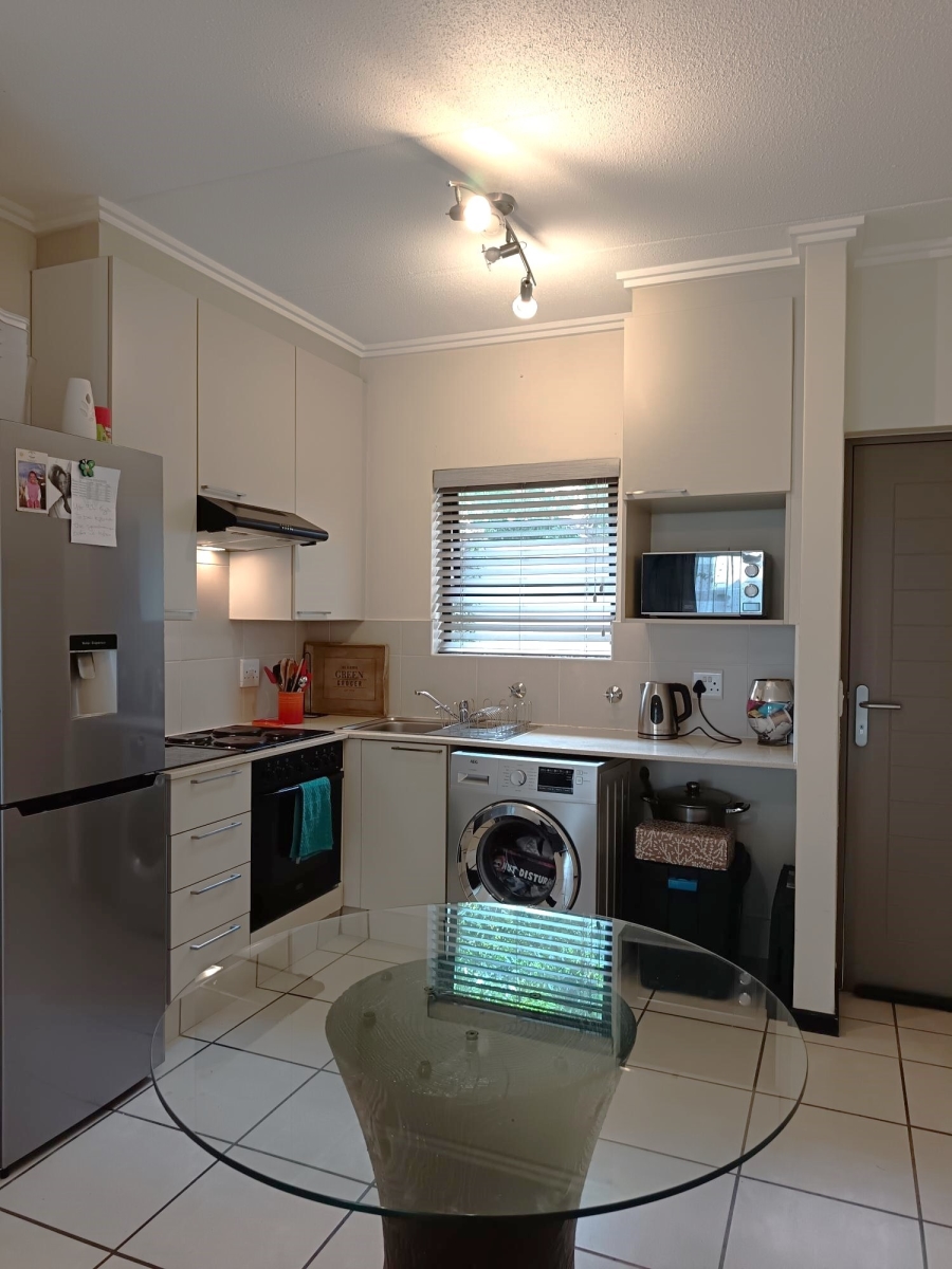 1 Bedroom Property for Sale in Bryanston Gauteng
