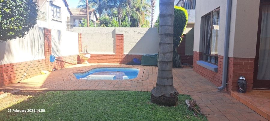 To Let 3 Bedroom Property for Rent in Montana Gauteng