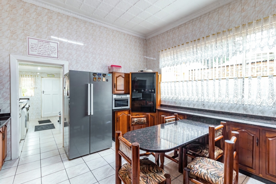 4 Bedroom Property for Sale in Westdene Gauteng