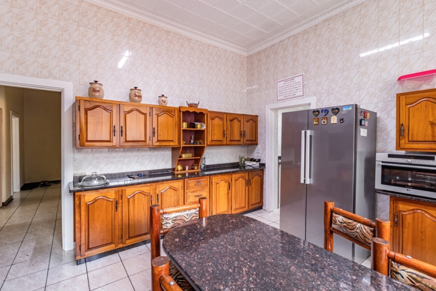 4 Bedroom Property for Sale in Westdene Gauteng