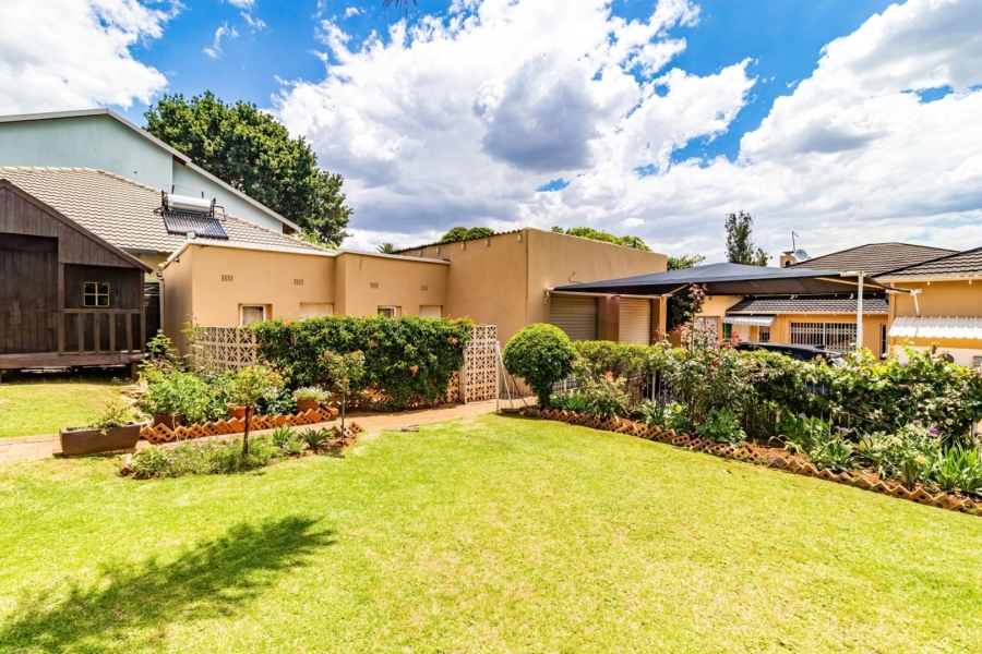 4 Bedroom Property for Sale in Westdene Gauteng