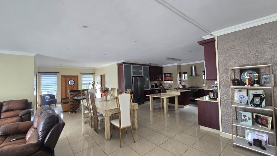 5 Bedroom Property for Sale in Blue Valley Golf Estate Gauteng