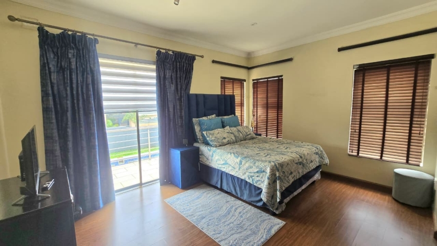5 Bedroom Property for Sale in Blue Valley Golf Estate Gauteng
