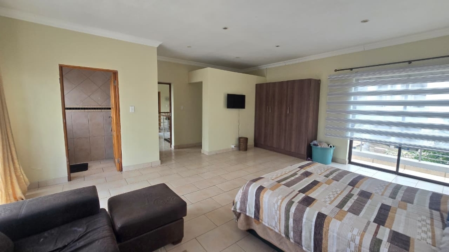 5 Bedroom Property for Sale in Blue Valley Golf Estate Gauteng