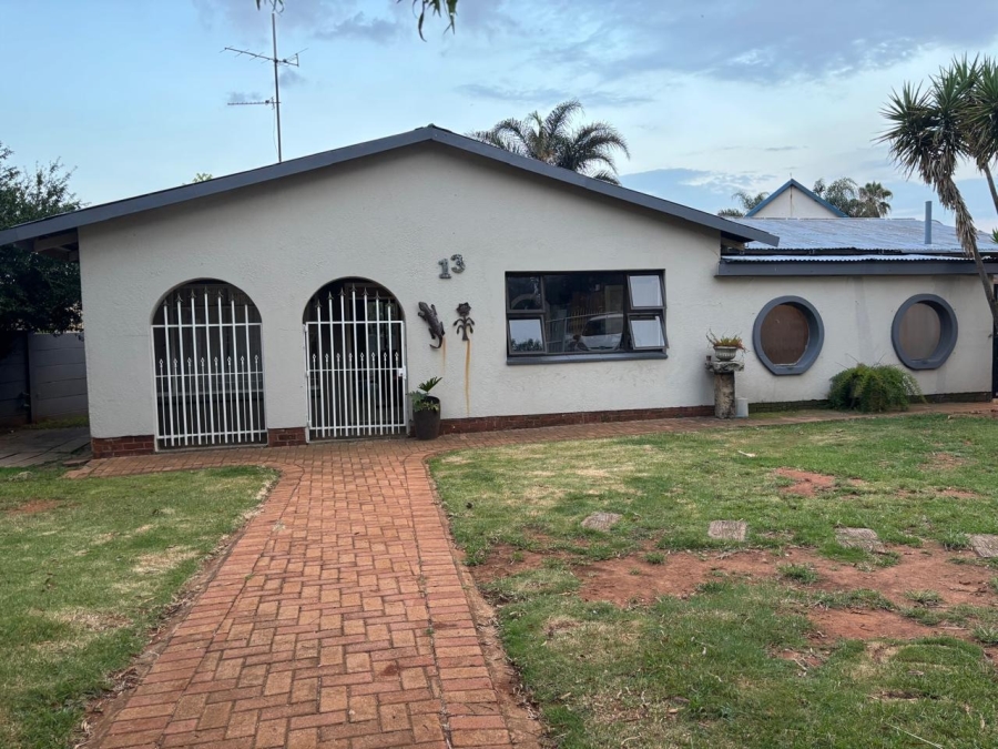 4 Bedroom Property for Sale in Edelweiss Gauteng
