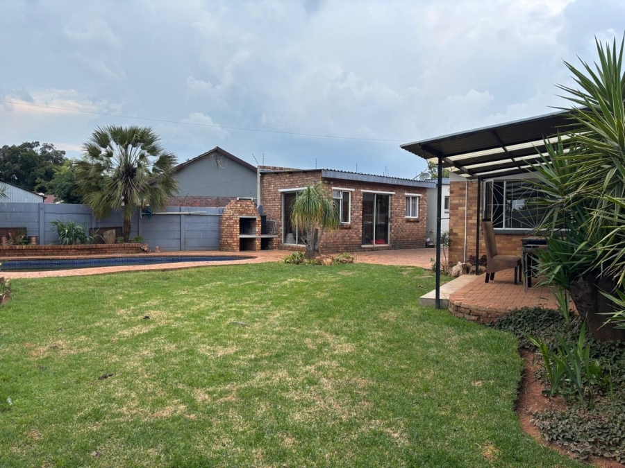 4 Bedroom Property for Sale in Edelweiss Gauteng