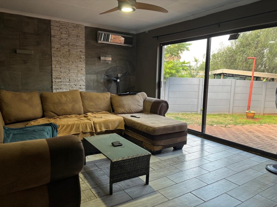 4 Bedroom Property for Sale in Edelweiss Gauteng