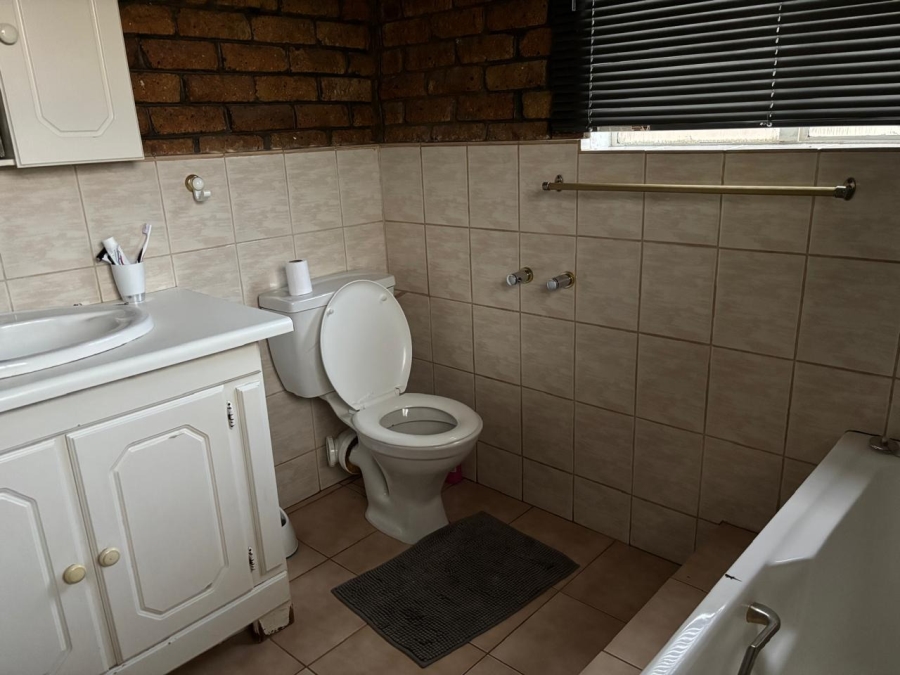 4 Bedroom Property for Sale in Edelweiss Gauteng