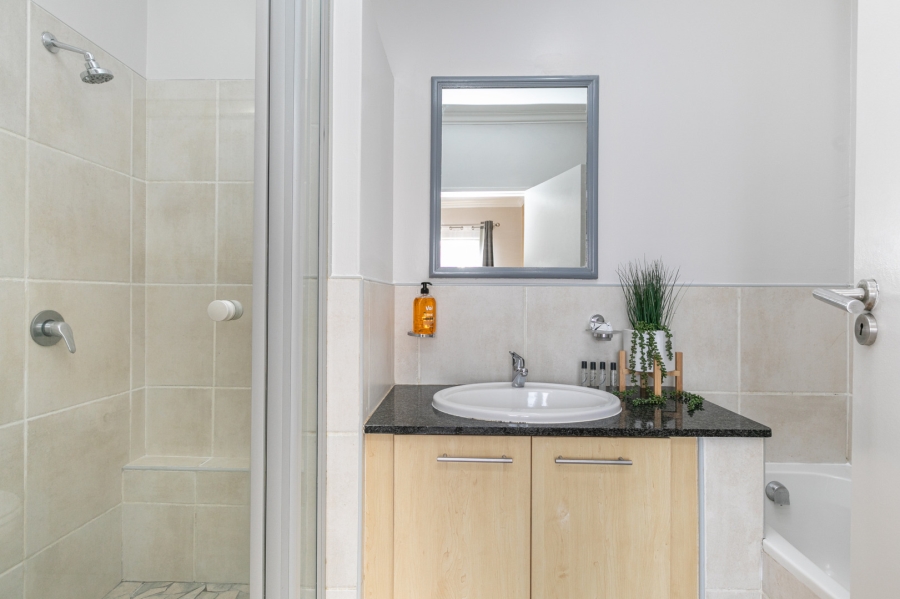 To Let 2 Bedroom Property for Rent in Morningside Gauteng