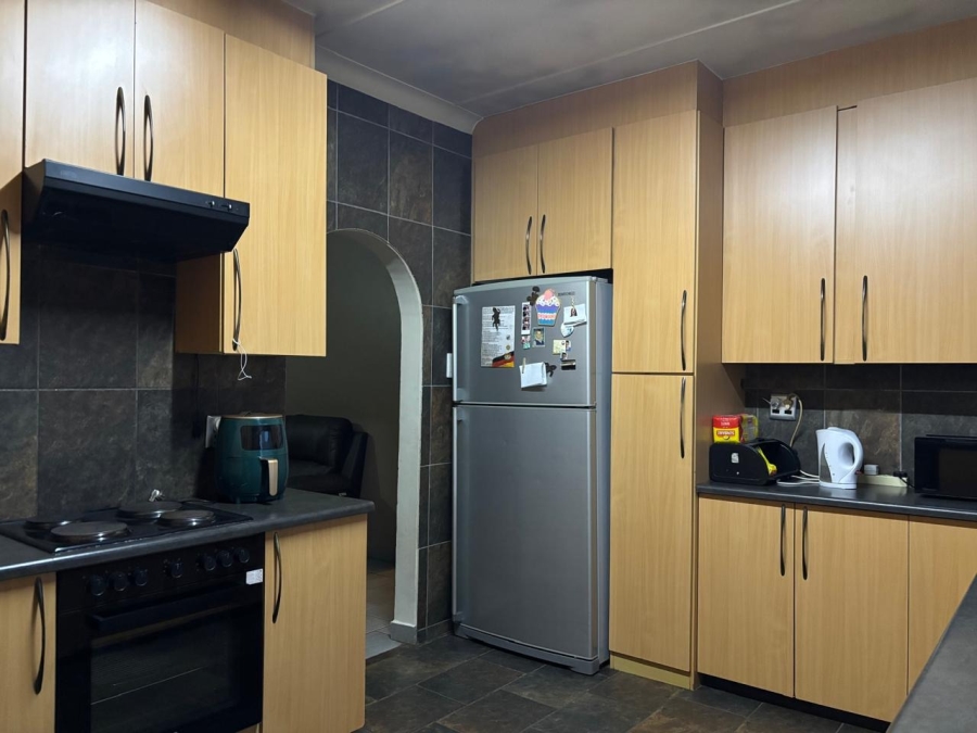 4 Bedroom Property for Sale in Strubenvale Gauteng