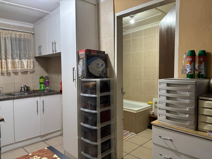 4 Bedroom Property for Sale in Strubenvale Gauteng