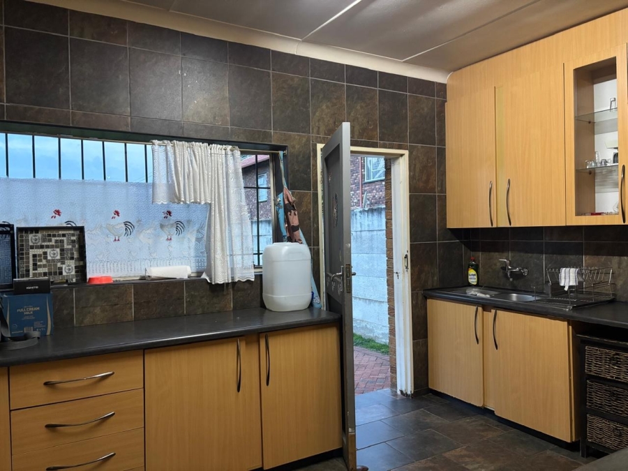 4 Bedroom Property for Sale in Strubenvale Gauteng