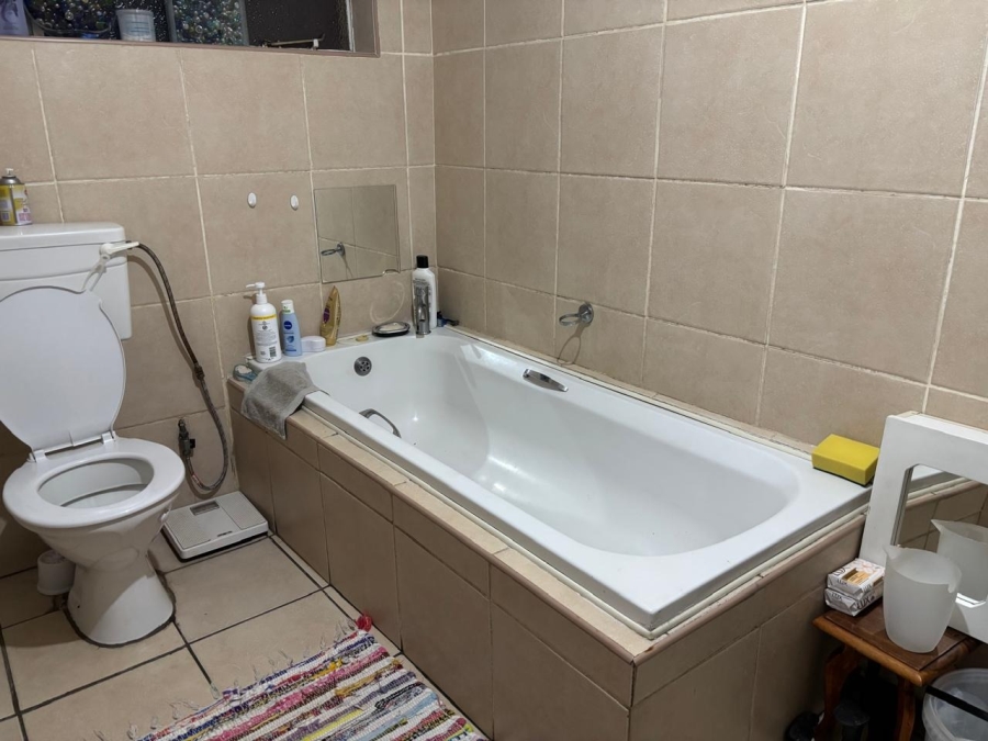 4 Bedroom Property for Sale in Strubenvale Gauteng