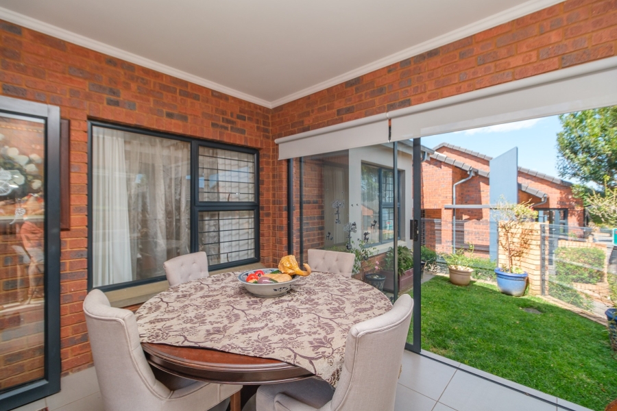 2 Bedroom Property for Sale in North Riding Gauteng