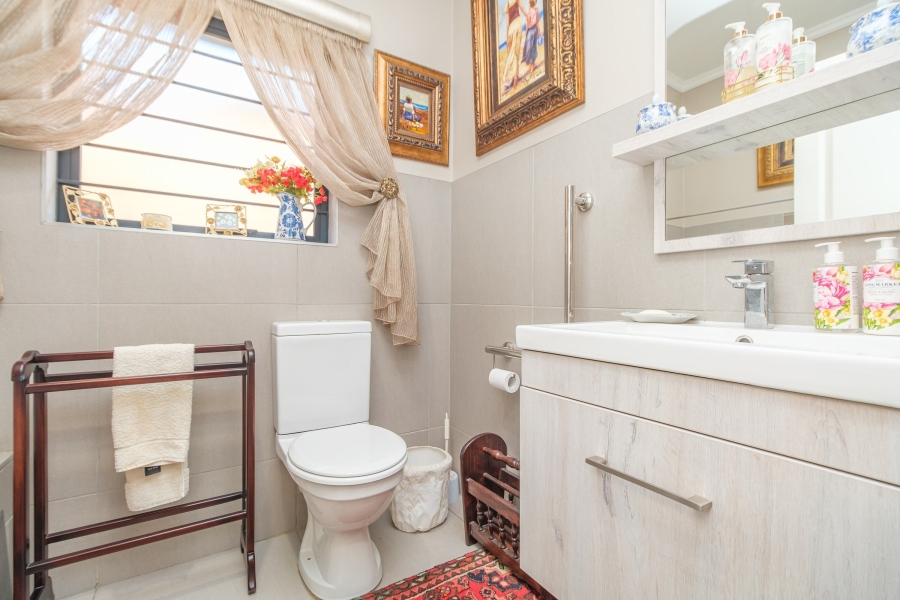 2 Bedroom Property for Sale in North Riding Gauteng