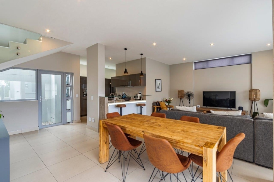 To Let 3 Bedroom Property for Rent in Bryanston Gauteng