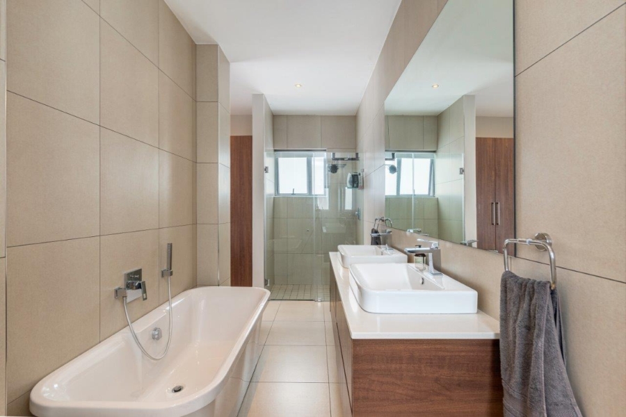 To Let 3 Bedroom Property for Rent in Bryanston Gauteng