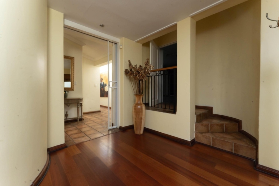 5 Bedroom Property for Sale in Bryanston Gauteng