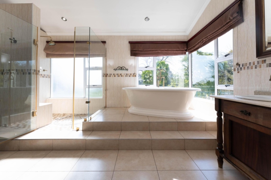 5 Bedroom Property for Sale in Bryanston Gauteng