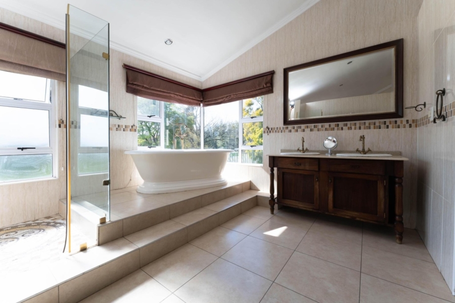 5 Bedroom Property for Sale in Bryanston Gauteng