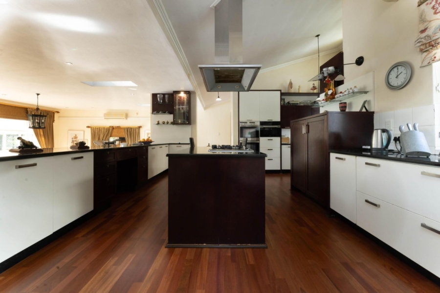 5 Bedroom Property for Sale in Bryanston Gauteng