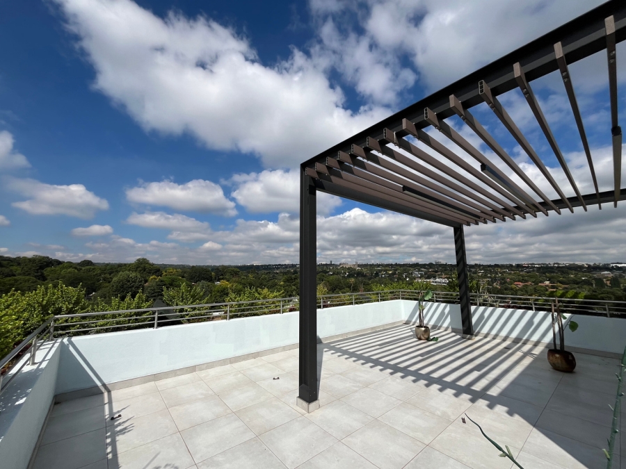 To Let 3 Bedroom Property for Rent in Parkmore Gauteng