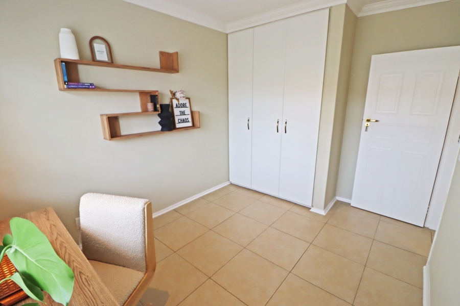To Let 2 Bedroom Property for Rent in Bryanston Gauteng