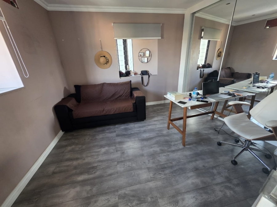 2 Bedroom Property for Sale in Bassonia Gauteng