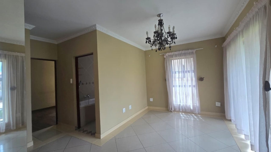 4 Bedroom Property for Sale in Blue Valley Golf Estate Gauteng