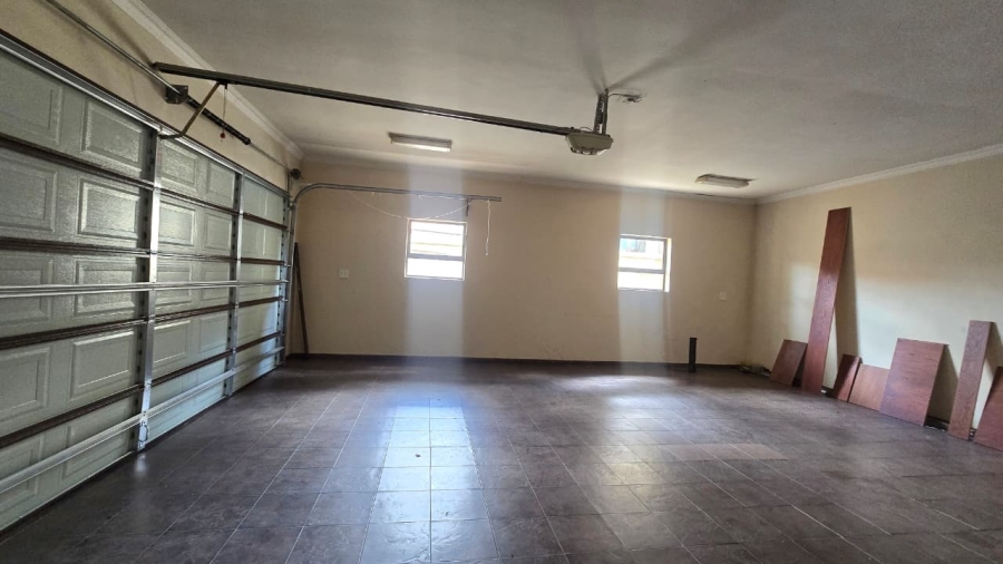 4 Bedroom Property for Sale in Blue Valley Golf Estate Gauteng