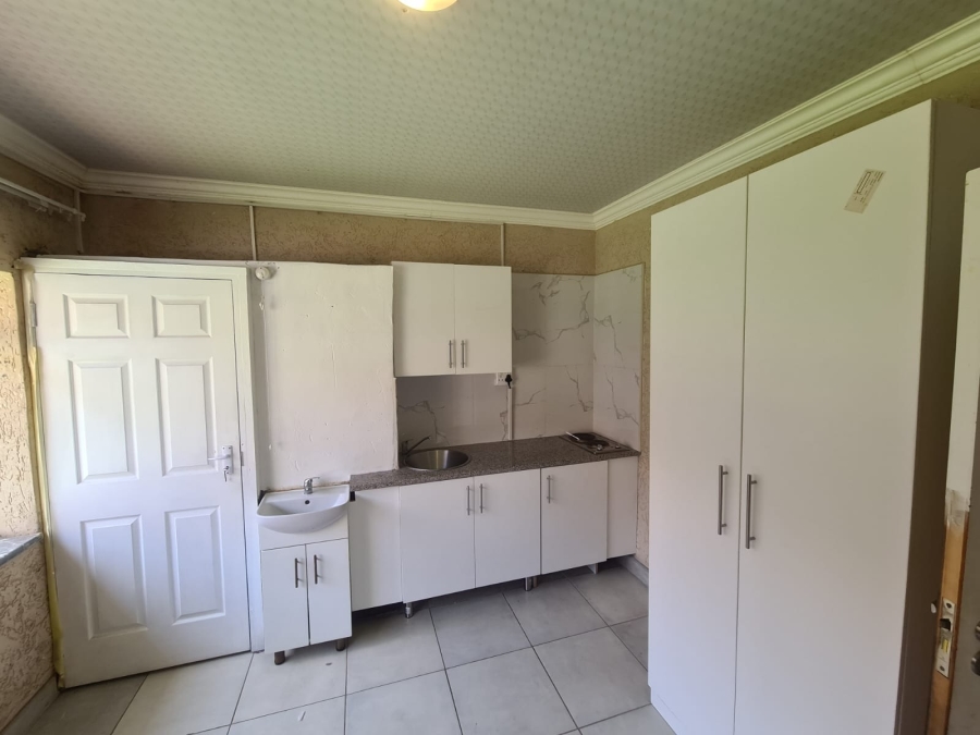 1 Bedroom Property for Sale in Kempton Park Ext 4 Gauteng