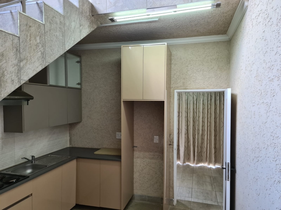 1 Bedroom Property for Sale in Kempton Park Ext 4 Gauteng