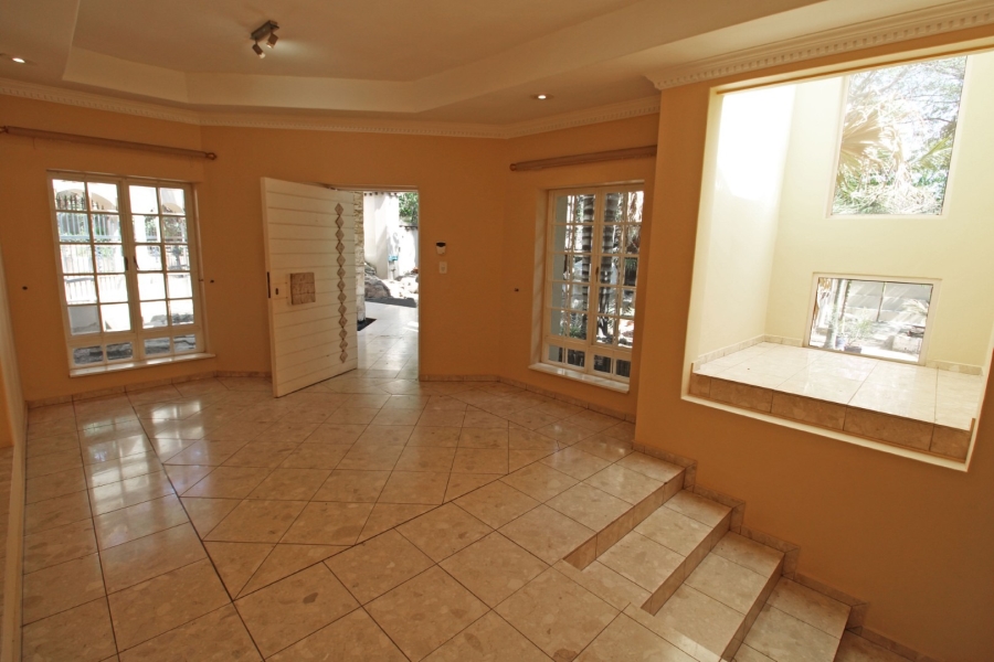 To Let 4 Bedroom Property for Rent in Rivonia Gauteng