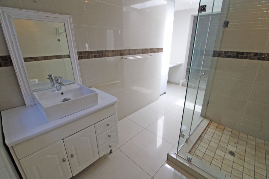 To Let 4 Bedroom Property for Rent in Rivonia Gauteng